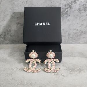 SOLD ON MERARI✨️